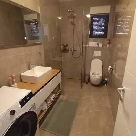 Apartamento Kuraja Trogir
