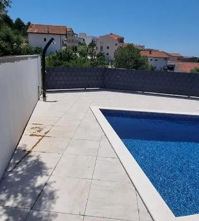Kuraja Apartamento
