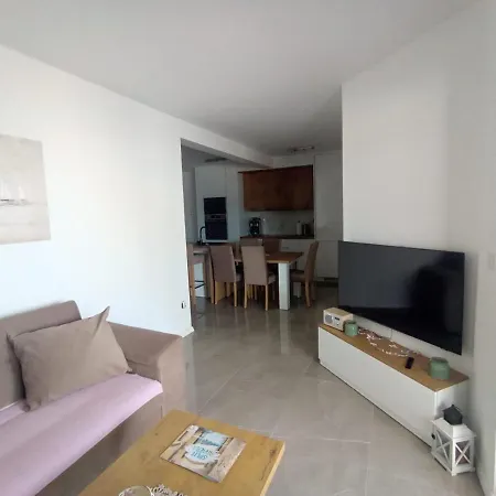 Kuraja Apartment